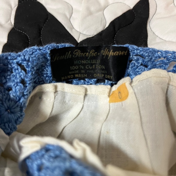 Vintage South Pacific Apparel - Picture 5 of 5